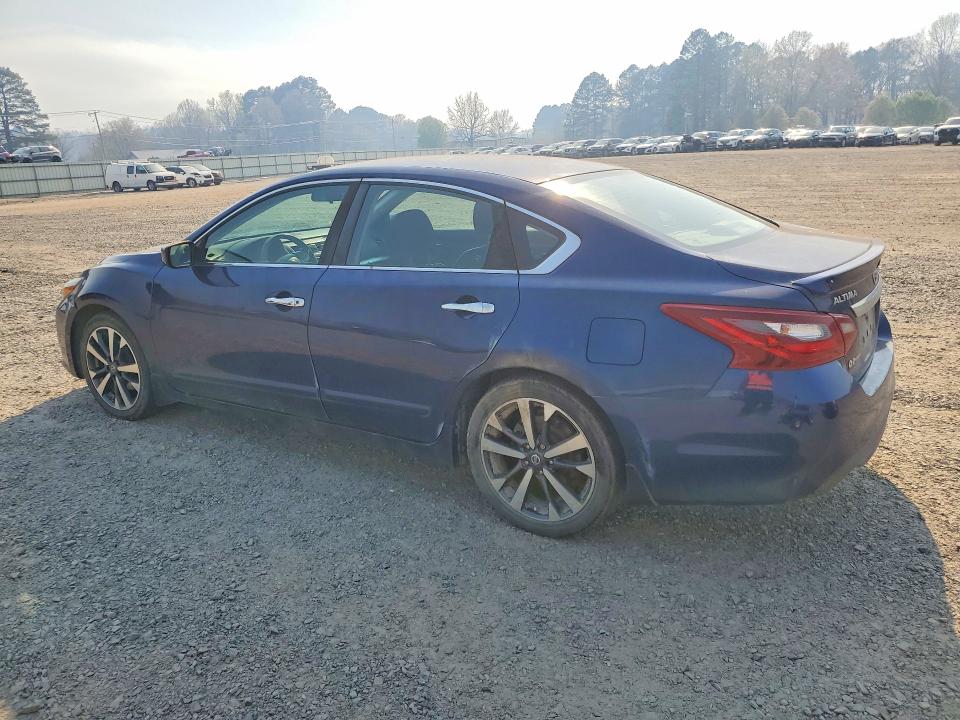 2017 Nissan Altima მანქანა იყიდება აუქციონზე, vin: 1N4AL3AP3HC165159, აუქციონის ნომერი: 47018466
