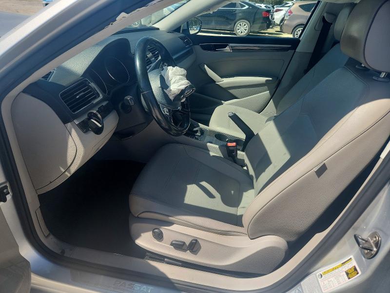 41945706 :رقم المزاد ، 1VWBA7A3XJC008045 vin ، 2018 Volkswagen Passat مزاد بيع