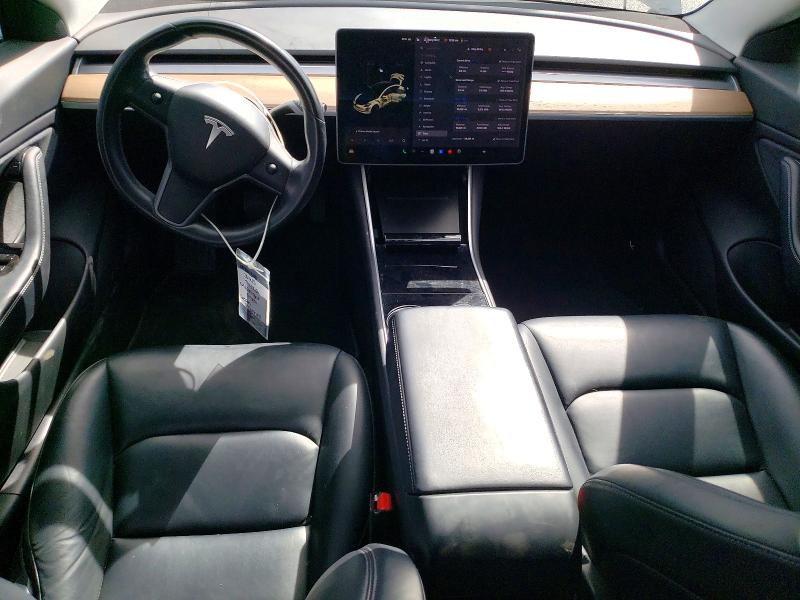 41717966 :رقم المزاد ، 5YJ3E1EB8JF119318 vin ، 2018 Tesla Model 3 مزاد بيع