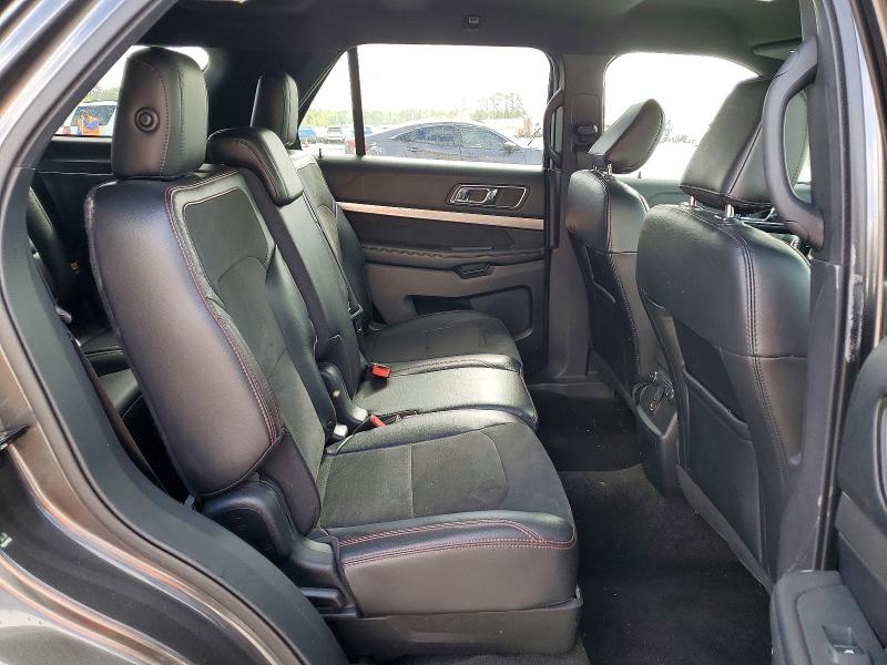 47524236 :رقم المزاد ، 1FM5K8D85JGB80157 vin ، 2018 Ford Explorer مزاد بيع