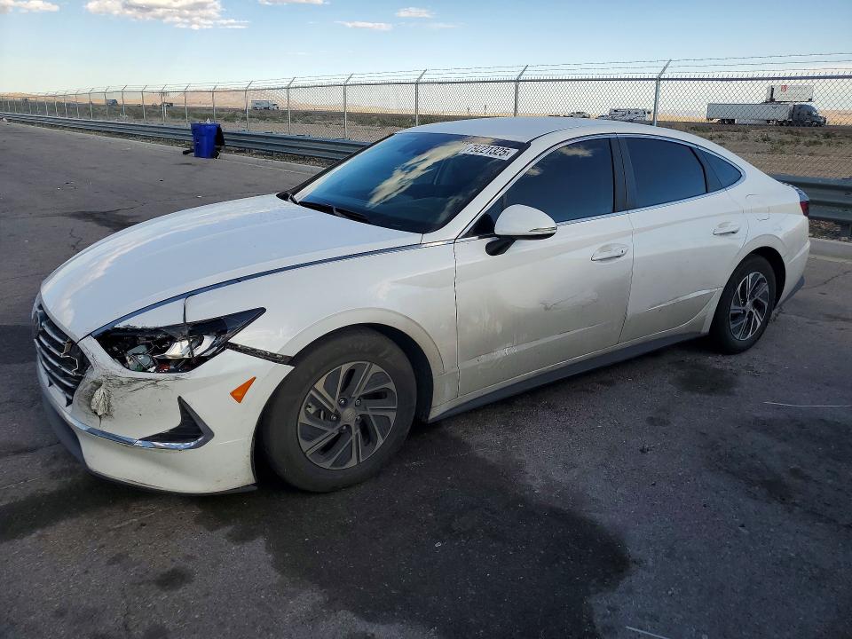 Auction sale of the 2022 Hyundai Sonata Hybrid, vin: KMHL24JJ3NA048210, lot number: 79221325
