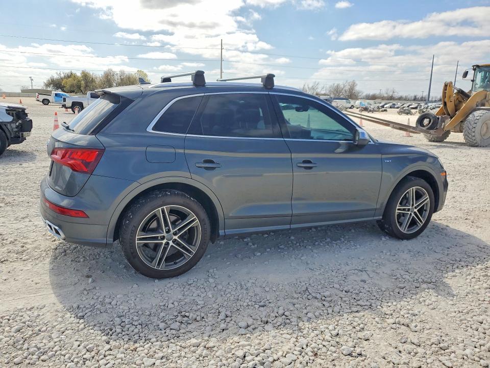 Продажа на аукционе авто 2018 Audi Sq5, vin: WA1A4AFY7J2045349, номер лота: 77942435
