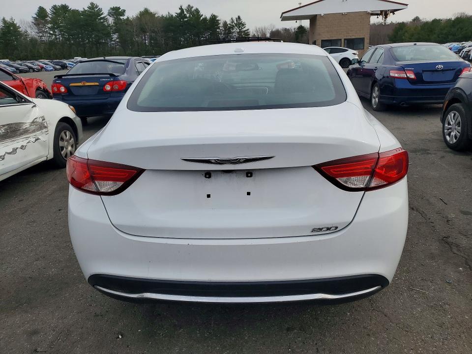Продаж на аукціоні авто 2015 Chrysler 200, vin: 1C3CCCAB7FN558904, номер лоту: 46107296