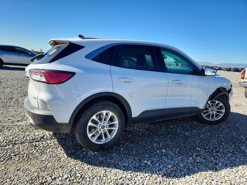 Продажа на аукционе авто 2022 Ford Escape, vin: 1FMCU9G64NUA62240, номер лота: 79821335