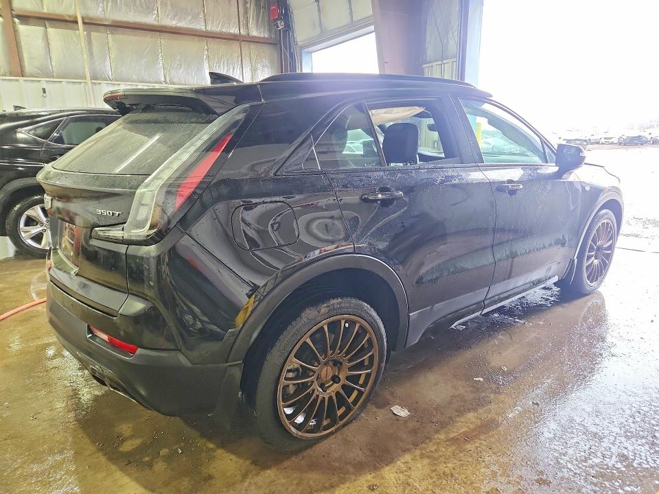 79916895 :رقم المزاد ، 1GYFZFR4XNF126194 vin ، 2022 Cadillac Xt4 مزاد بيع