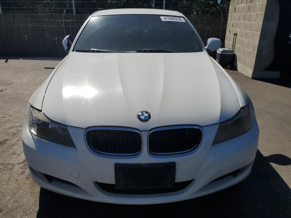 Продажа на аукционе авто 2011 Bmw 328i, vin: WBAPH5G54BNM80505, номер лота: 41840236