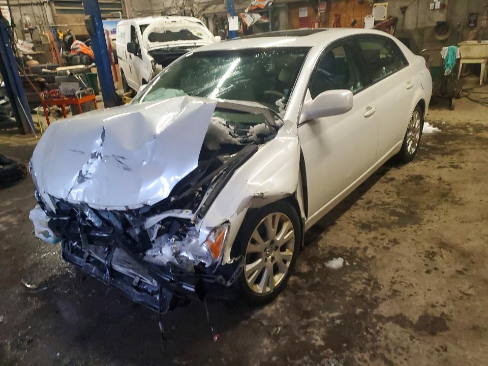 47377396 :رقم المزاد ، 4T1BK36B28U257416 vin ، 2008 Toyota Avalon مزاد بيع