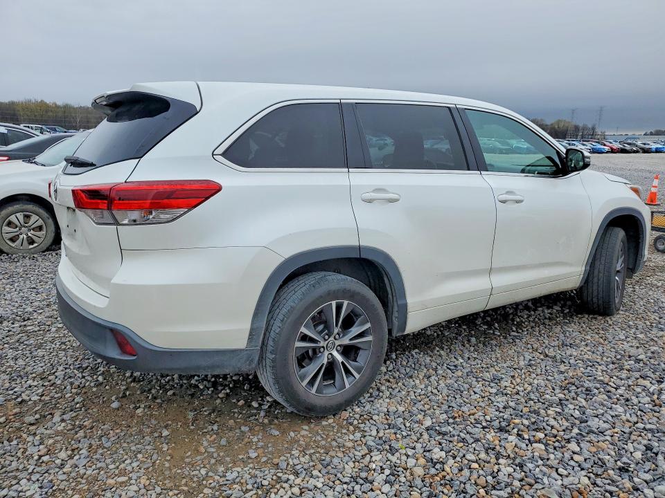 2018 Toyota Highlander მანქანა იყიდება აუქციონზე, vin: 5TDZZRFH6JS245866, აუქციონის ნომერი: 41846546