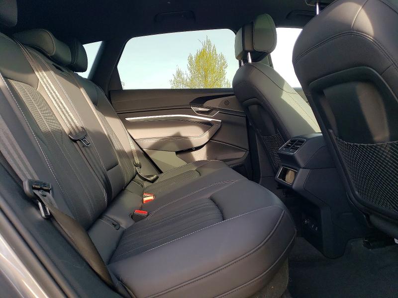 Aukcja sprzedaży 2022 Audi E-tron, vin: WA1LAAGE2NB014103, numer aukcji: 47213456