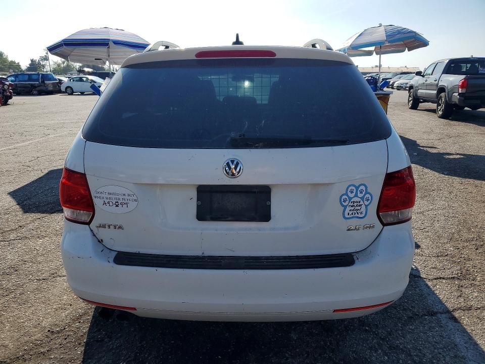 Auction sale of the 2011 Volkswagen Jetta, vin: 3VWPZ7AJ8BM656058, lot number: 47082476