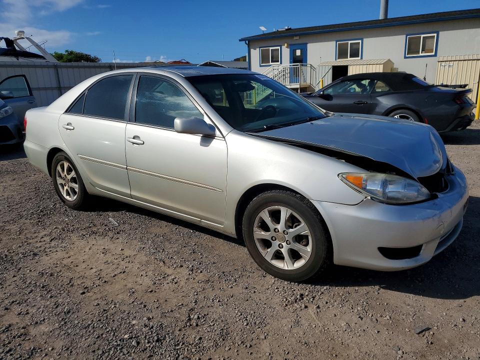 48004366 :رقم المزاد ، 4T1BF30K46U118785 vin ، 2006 Toyota Camry مزاد بيع