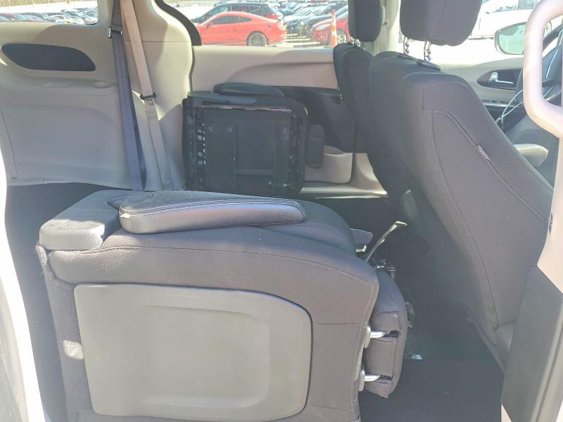 46655826 :رقم المزاد ، 2C4RC1CG4PR525835 vin ، 2023 Chrysler Voyager مزاد بيع