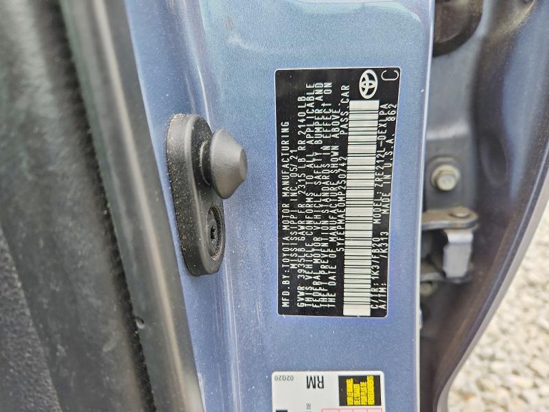 47736236 :رقم المزاد ، 5YFEPMAE0MP250742 vin ، 2021 Toyota Corolla مزاد بيع