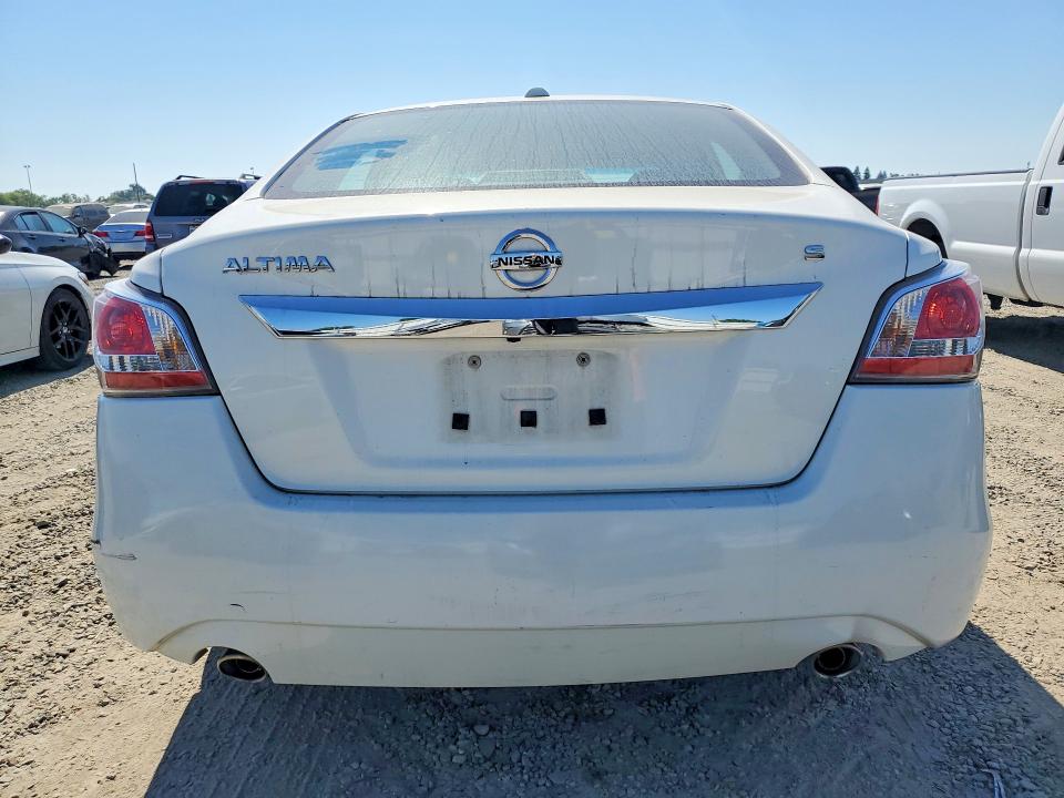 2015 Nissan Altima მანქანა იყიდება აუქციონზე, vin: 1N4AL3AP0FC273560, აუქციონის ნომერი: 46959196