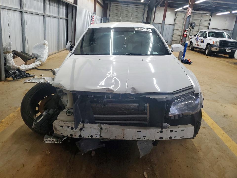 Auction sale of the 2017 Chrysler 300, vin: 2C3CCABG4HH549877, lot number: 46130756