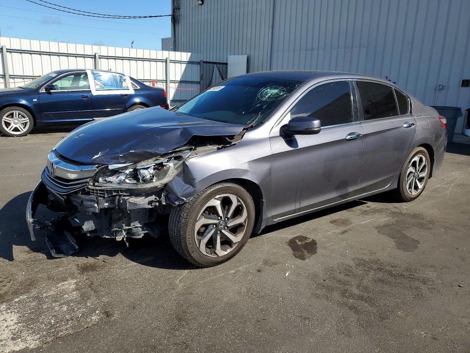 47894816 :رقم المزاد ، 1HGCR2F7XGA091013 vin ، 2016 Honda Accord مزاد بيع