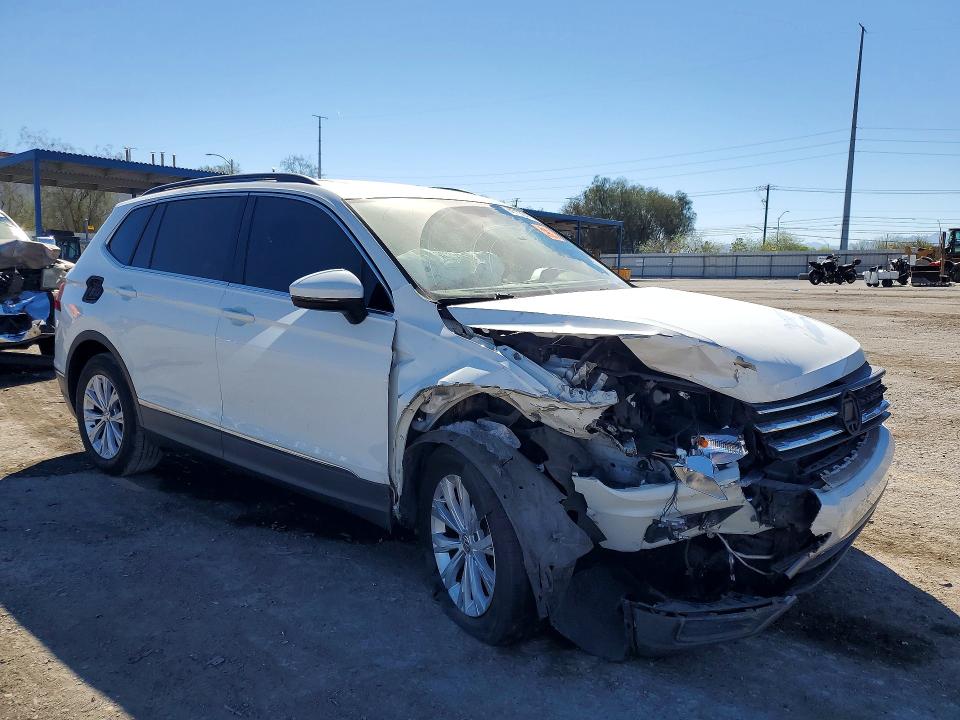 2018 Volkswagen Tiguan მანქანა იყიდება აუქციონზე, vin: 3VV3B7AX1JM169410, აუქციონის ნომერი: 47180416