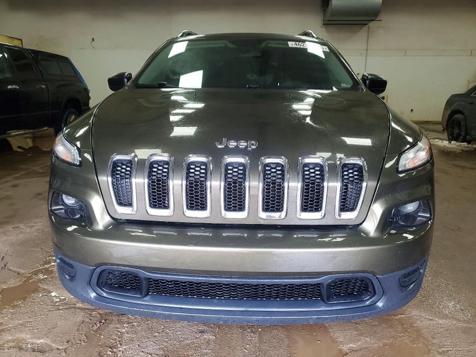 46238646 :رقم المزاد ، 1C4PJLAB5GW114158 vin ، 2016 Jeep Cherokee مزاد بيع
