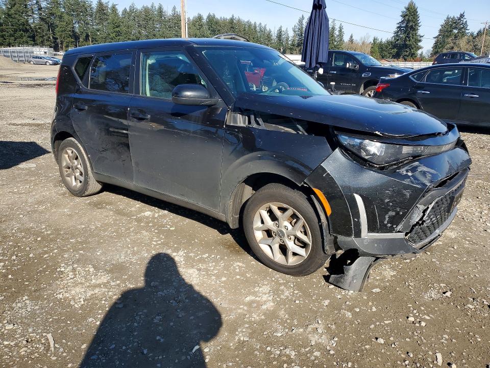 47841496 :رقم المزاد ، KNDJ23AU6P7890572 vin ، 2023 Kia Soul مزاد بيع
