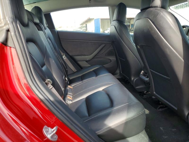 47839606 :رقم المزاد ، 5YJ3E1EA2JF049242 vin ، 2018 Tesla Model 3 مزاد بيع