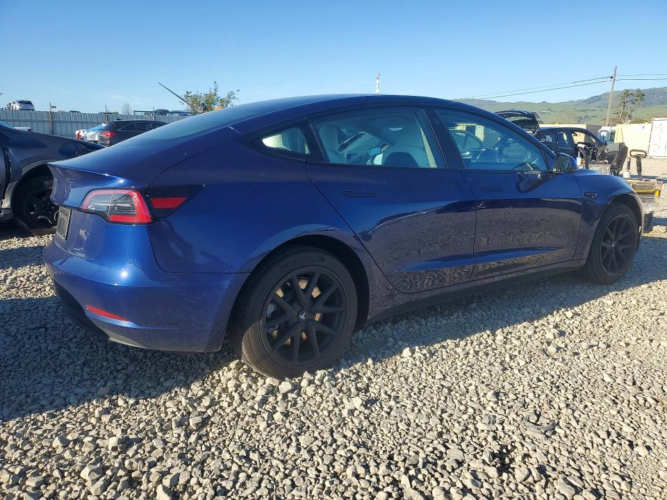 2023 Tesla Model 3 მანქანა იყიდება აუქციონზე, vin: 5YJ3E1EAXPF551845, აუქციონის ნომერი: 41835536