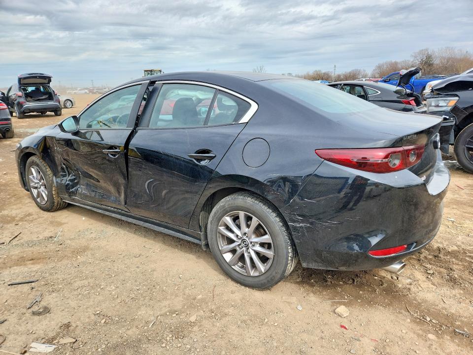 2021 Mazda 3 მანქანა იყიდება აუქციონზე, vin: JM1BPAA7XM1333232, აუქციონის ნომერი: 47292936