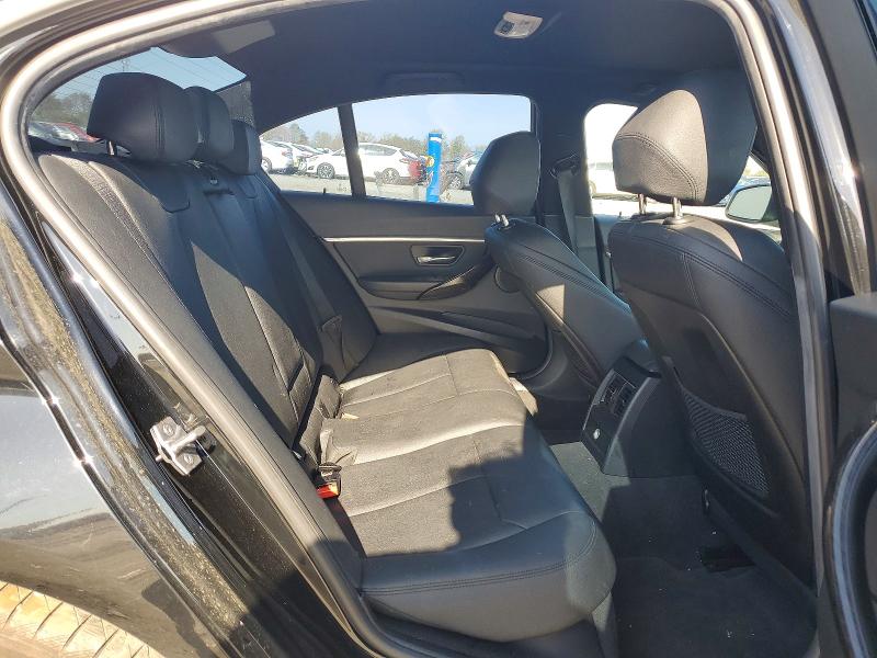 48037876 :رقم المزاد ، WBA8B9C57HK884685 vin ، 2017 Bmw 330 مزاد بيع