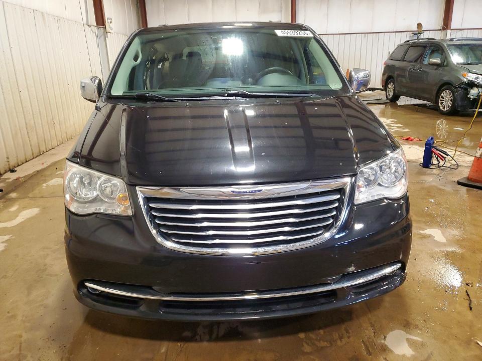 2016 Chrysler Town & Country მანქანა იყიდება აუქციონზე, vin: 2C4RC1CG0GR303082, აუქციონის ნომერი: 45539256