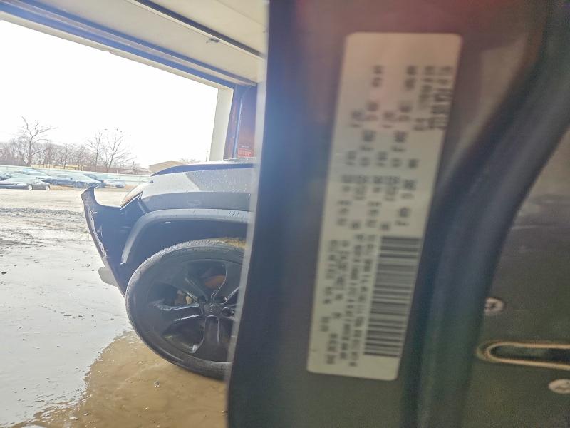2018 Jeep Compass მანქანა იყიდება აუქციონზე, vin: 3C4NJDBB7JT400215, აუქციონის ნომერი: 41698606
