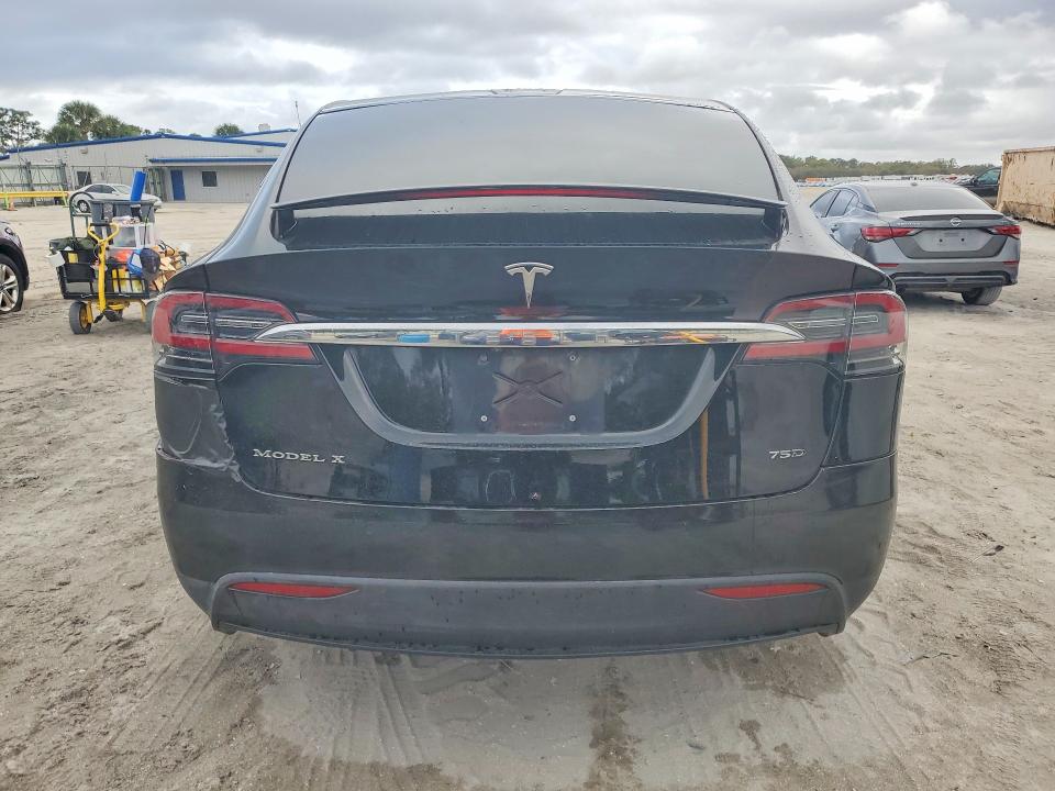 Aukcja sprzedaży 2018 Tesla Model X, vin: 5YJXCDE22JF121672, numer aukcji: 46118936