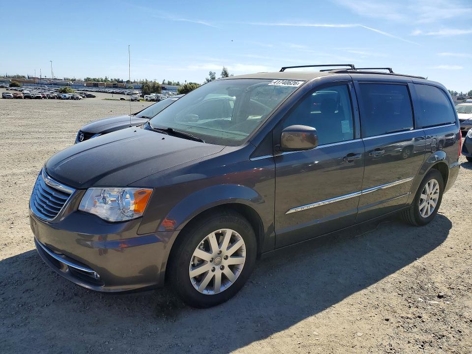 41740626 :رقم المزاد ، 2C4RC1BG8GR148167 vin ، 2016 Chrysler Town & Country مزاد بيع