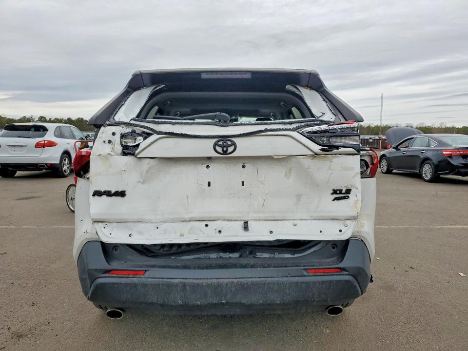 77946005 :رقم المزاد ، 2T3A1RFV0LW125895 vin ، 2020 Toyota Rav4 مزاد بيع