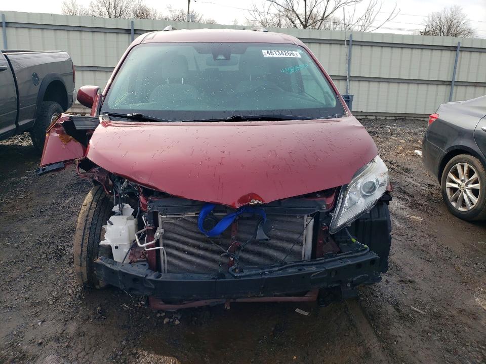 46134266 :رقم المزاد ، 5TDKZ3DC1LS043252 vin ، 2020 Toyota Sienna مزاد بيع