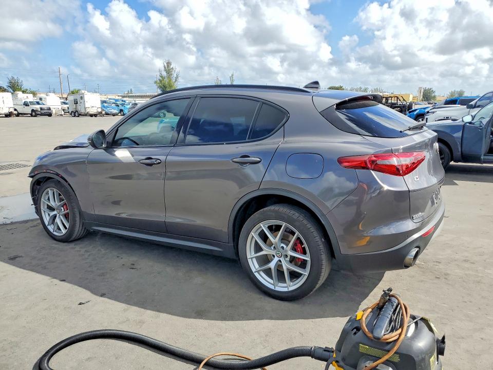 Продажа на аукционе авто 2019 Alfa Romeo Stelvio, vin: ZASPAKBN3K7C51774, номер лота: 79181415