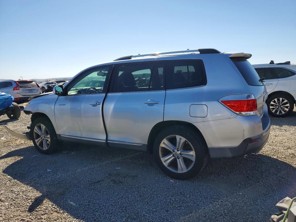 Продажа на аукционе авто 2013 Toyota Highlander, vin: 5TDYK3EH1DS122138, номер лота: 46419906