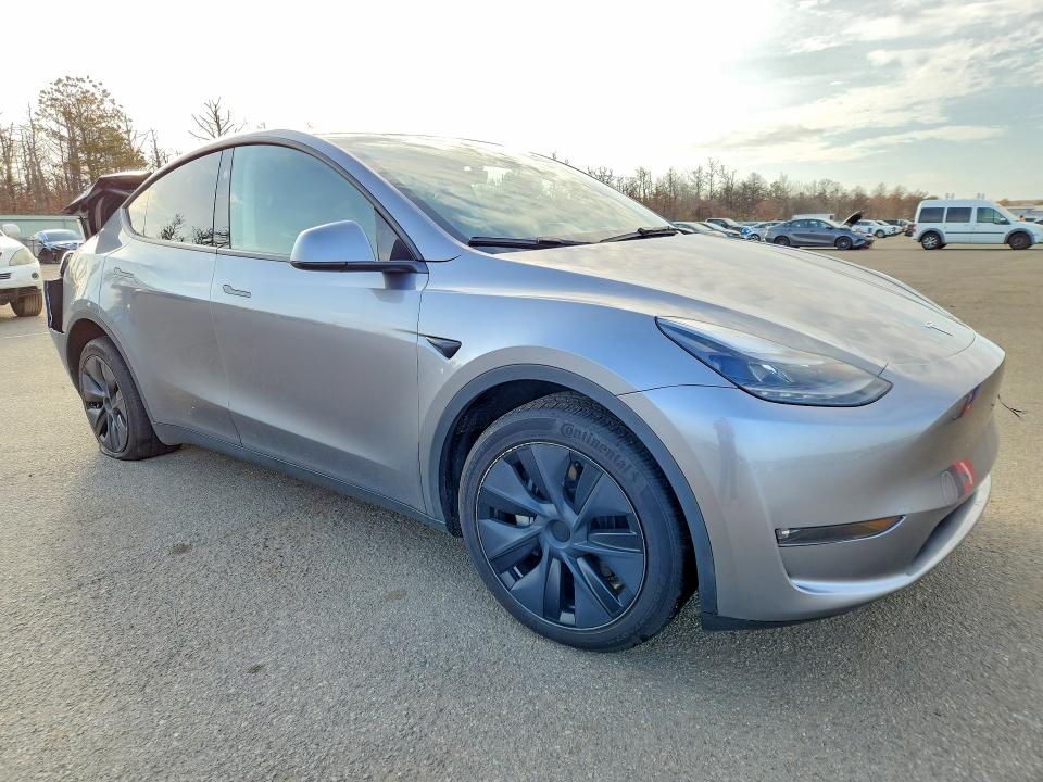 Продажа на аукционе авто 2025 Tesla Model Y, vin: 7SAYGDEE8SF285001, номер лота: 47835206
