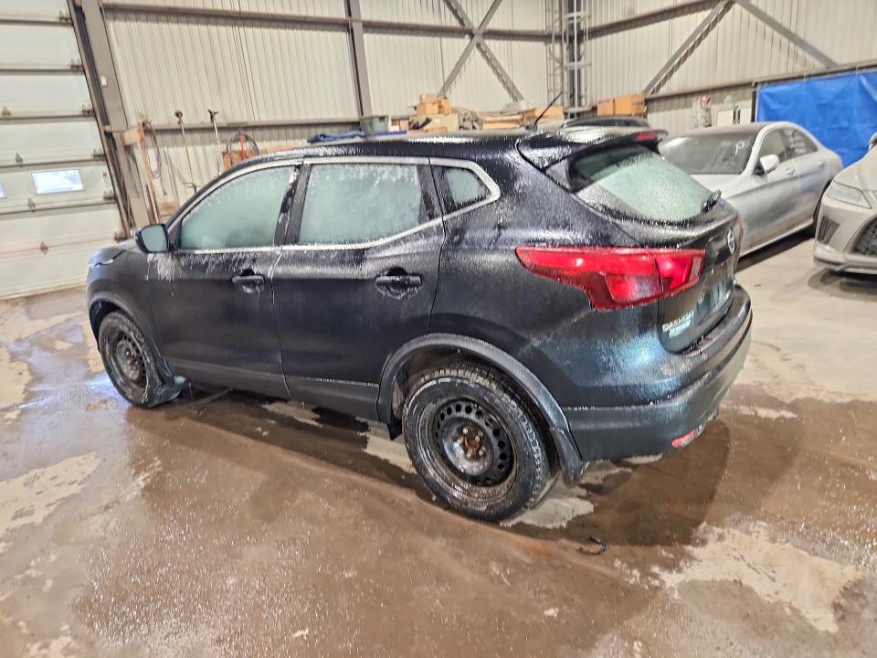 45513396 :رقم المزاد ، JN1BJ1CP8HW015605 vin ، 2017 Nissan Rogue Sport مزاد بيع