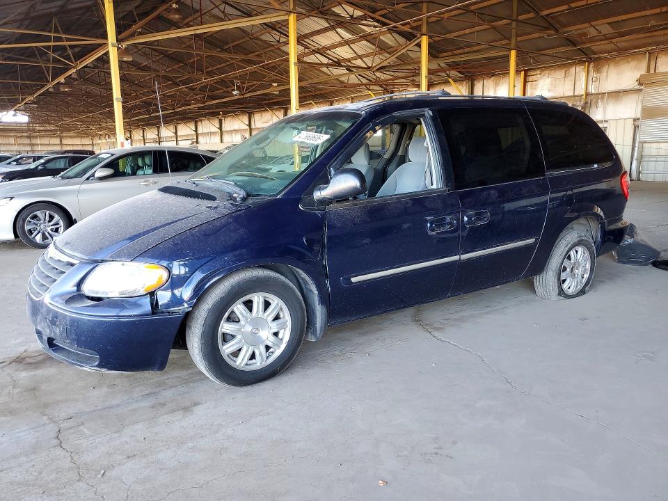 2005 Chrysler Town & Country მანქანა იყიდება აუქციონზე, vin: 2C4GP54L45R252326, აუქციონის ნომერი: 47660606