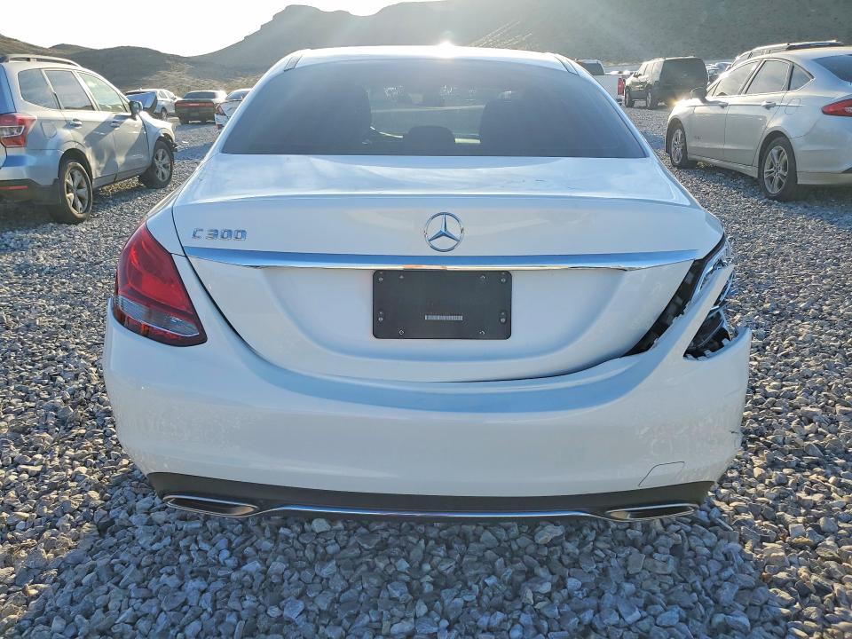 41973686 :رقم المزاد ، 55SWF4JB7GU132876 vin ، 2016 Mercedes-benz C مزاد بيع