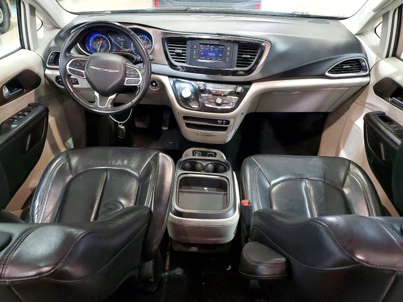 47832646 :رقم المزاد ، 2C4RC1BG4HR670635 vin ، 2017 Chrysler Pacifica مزاد بيع