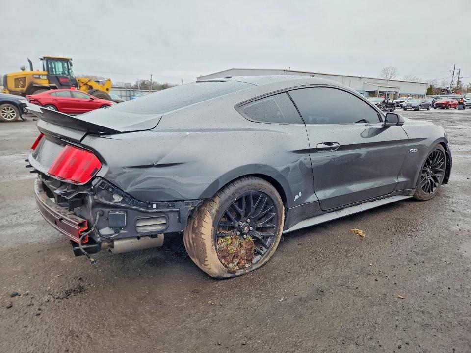 45633686 :رقم المزاد ، 1FA6P8CF9F5385354 vin ، 2015 Ford Mustang مزاد بيع