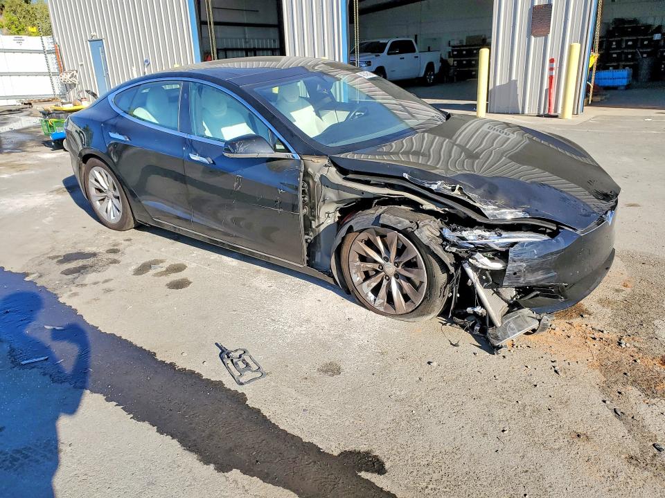 Продажа на аукционе авто 2017 Tesla Model S, vin: 5YJSA1E25HF232161, номер лота: 46746516
