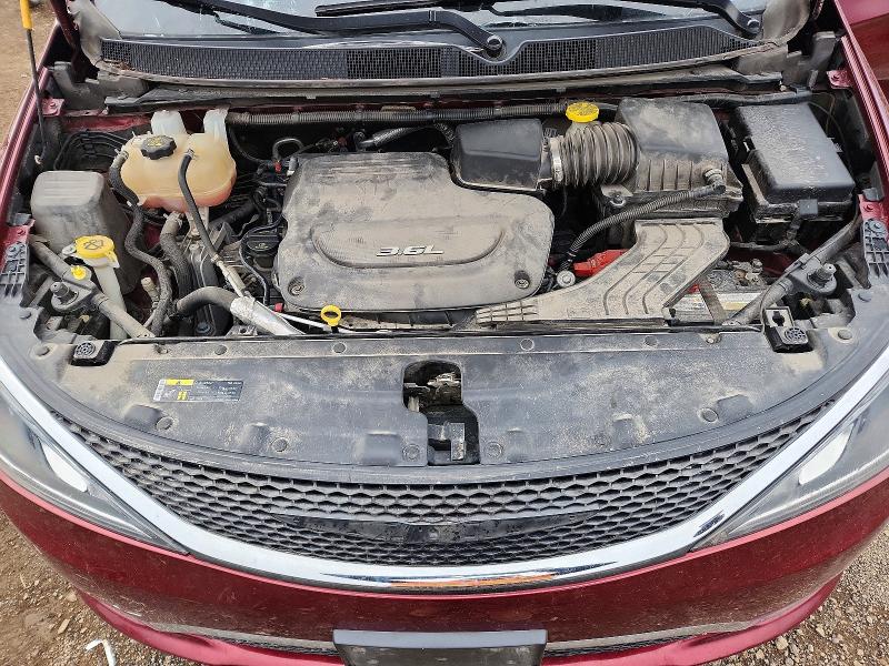 46036576 :رقم المزاد ، 2C4RC1BG3HR584393 vin ، 2017 Chrysler Pacifica مزاد بيع