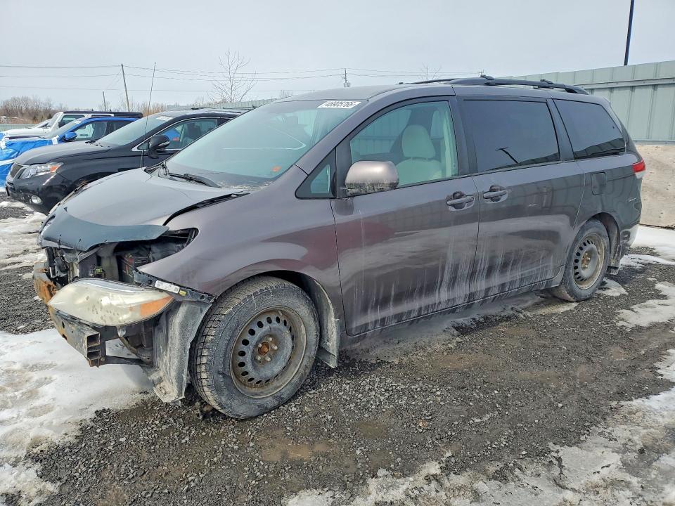 2012 Toyota Sienna მანქანა იყიდება აუქციონზე, vin: 5TDKK3DC4CS267359, აუქციონის ნომერი: 46905766