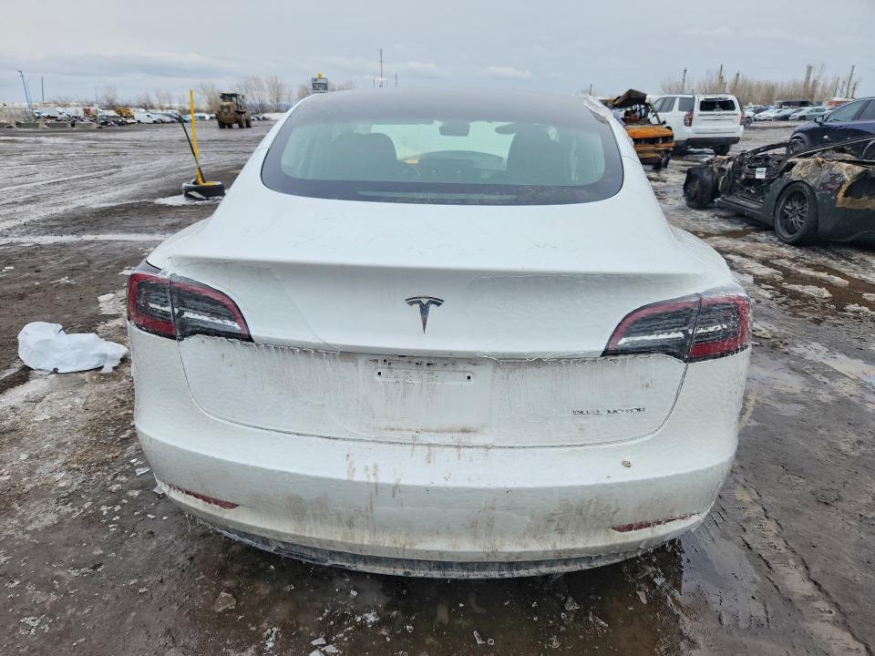Продажа на аукционе авто 2022 Tesla Model 3, vin: 5YJ3E1EB1NF271124, номер лота: 45555686