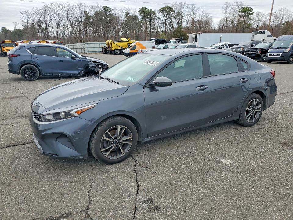 2023 Kia Forte მანქანა იყიდება აუქციონზე, vin: 3KPF24ADXPE600667, აუქციონის ნომერი: 47716296