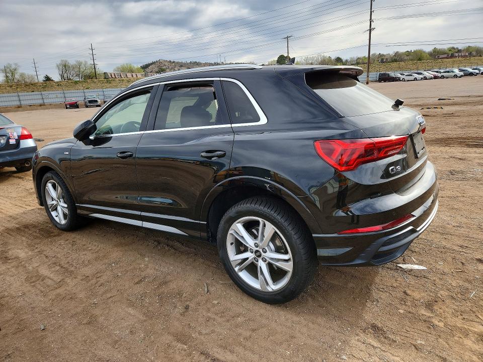 48106776 :رقم المزاد ، WA1DECF39M1021333 vin ، 2021 Audi Q3 مزاد بيع