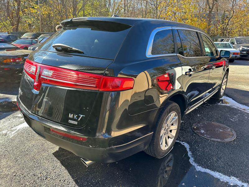 Aukcja sprzedaży 2018 Lincoln Townhouse Mkt, vin: 2LMHJ5NK6JBL02688, numer aukcji: 47202066