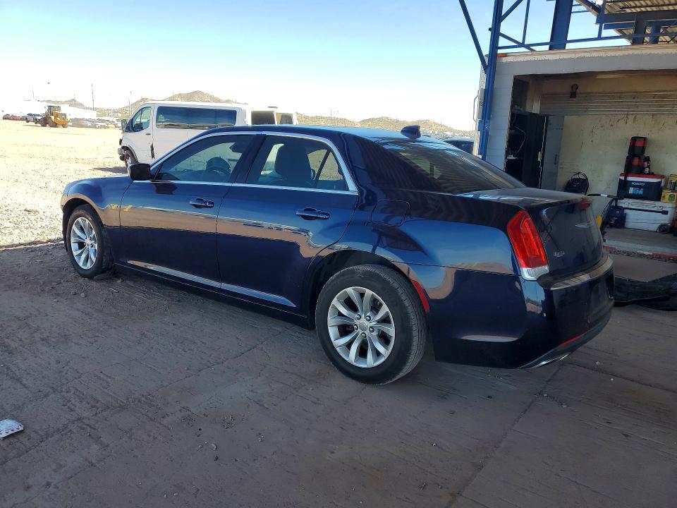 2015 Chrysler 300 მანქანა იყიდება აუქციონზე, vin: 2C3CCAAG2FH828873, აუქციონის ნომერი: 45887926