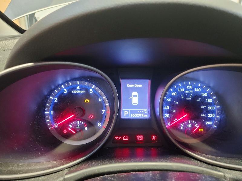 Продажа на аукционе авто 2015 Hyundai Santa Fe Sport, vin: 5XYZUDLBXFG293098, номер лота: 47537736